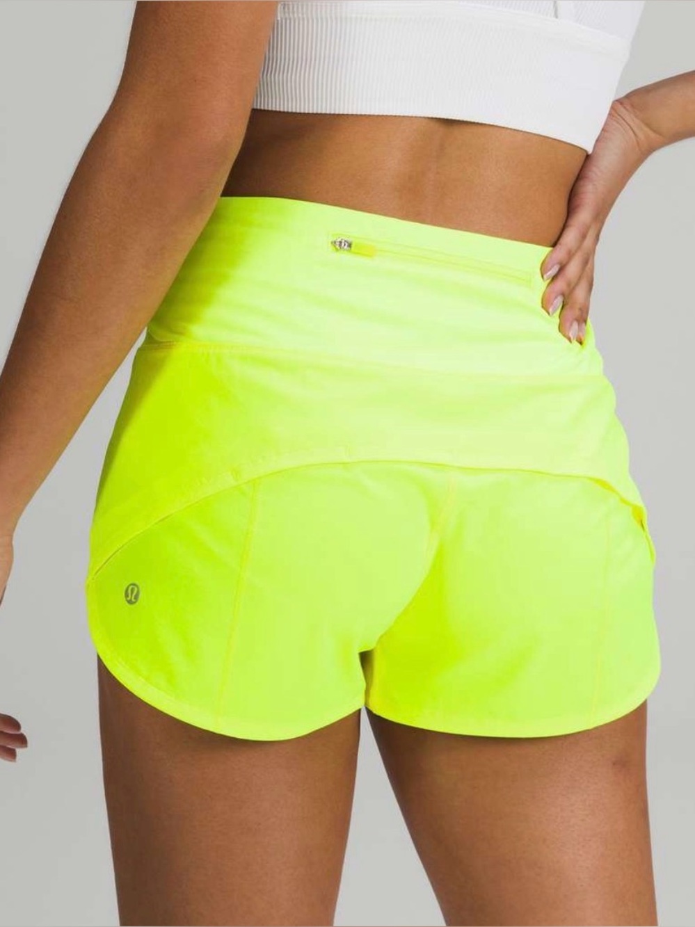 Lululemon Speed Up Mid-Rise short 4” Highlight Yellow 8 Tall / 8T